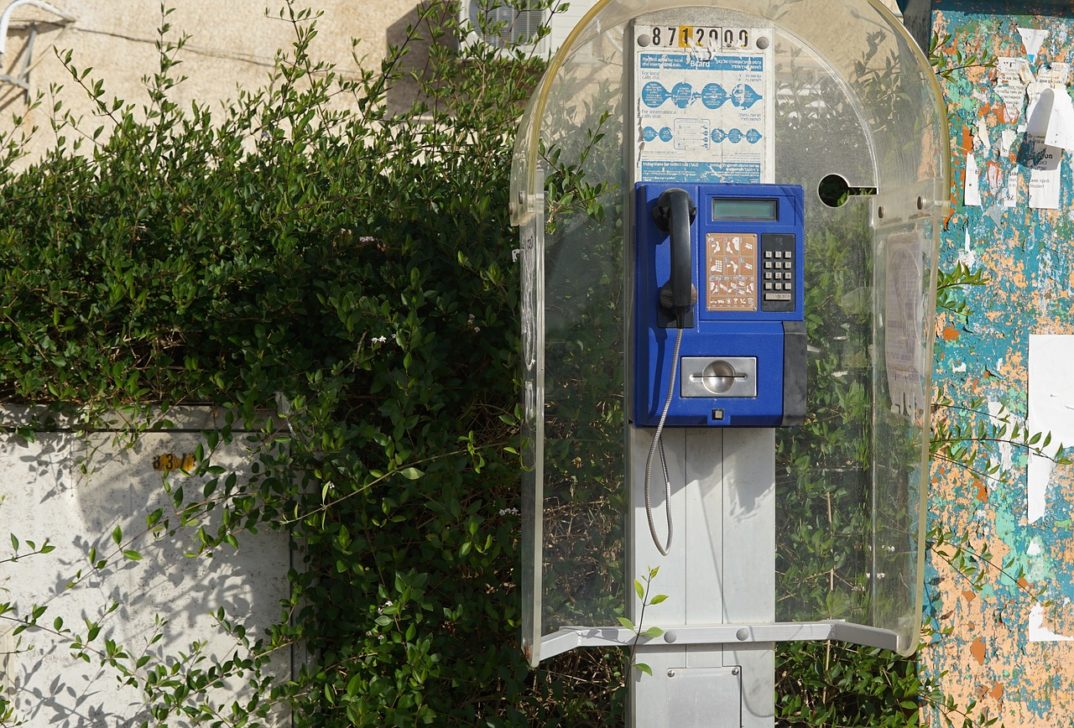 A photo of a telephone booth