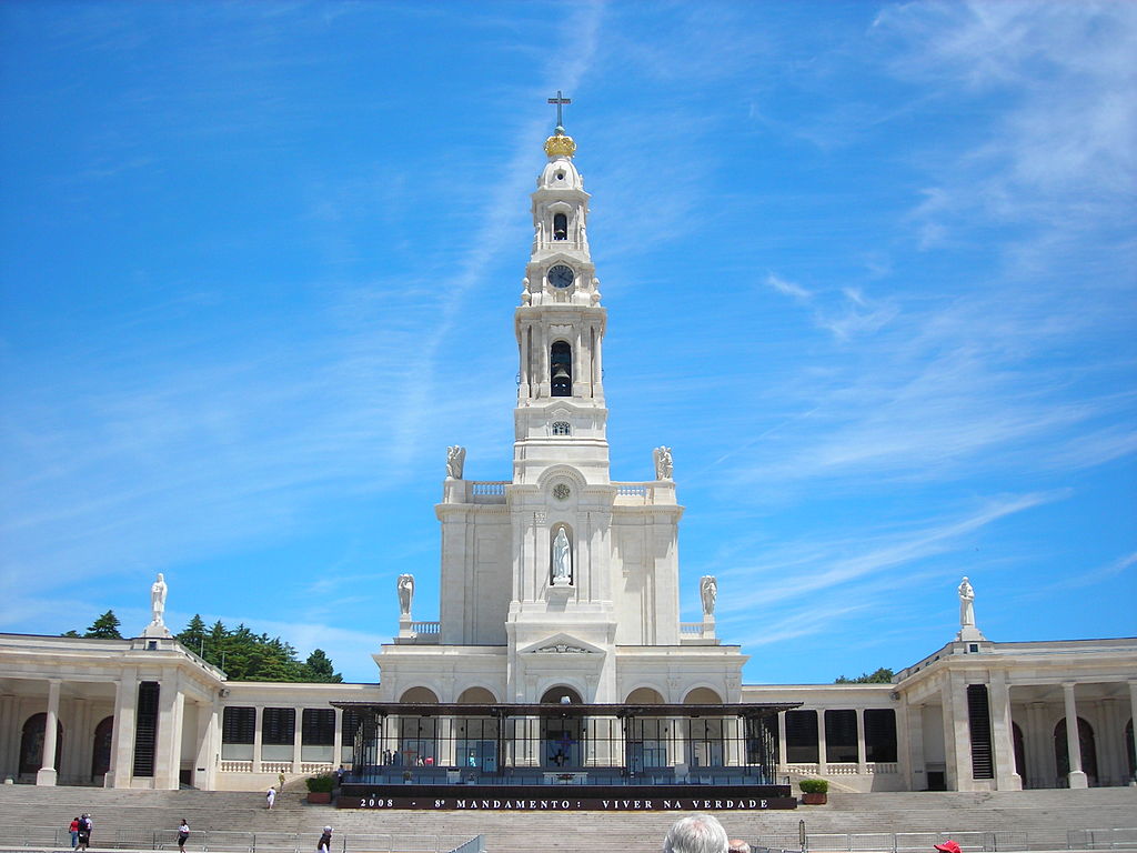 An image of the Sanctuary of Fatima.