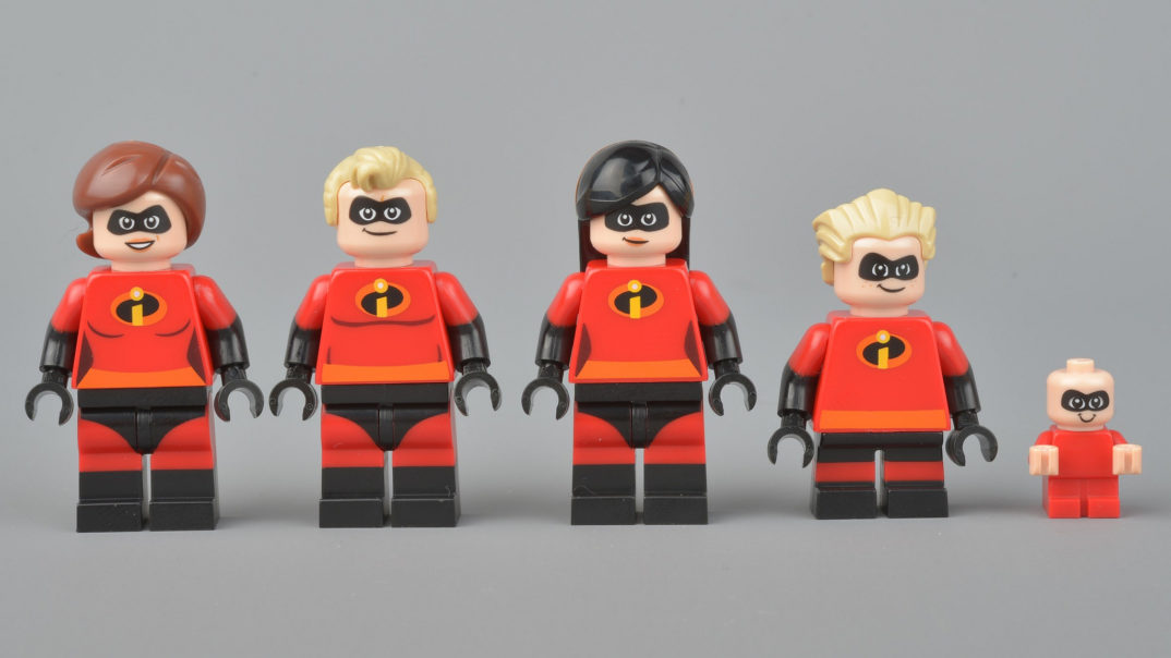 Photograph of the Incredibles family made of legos