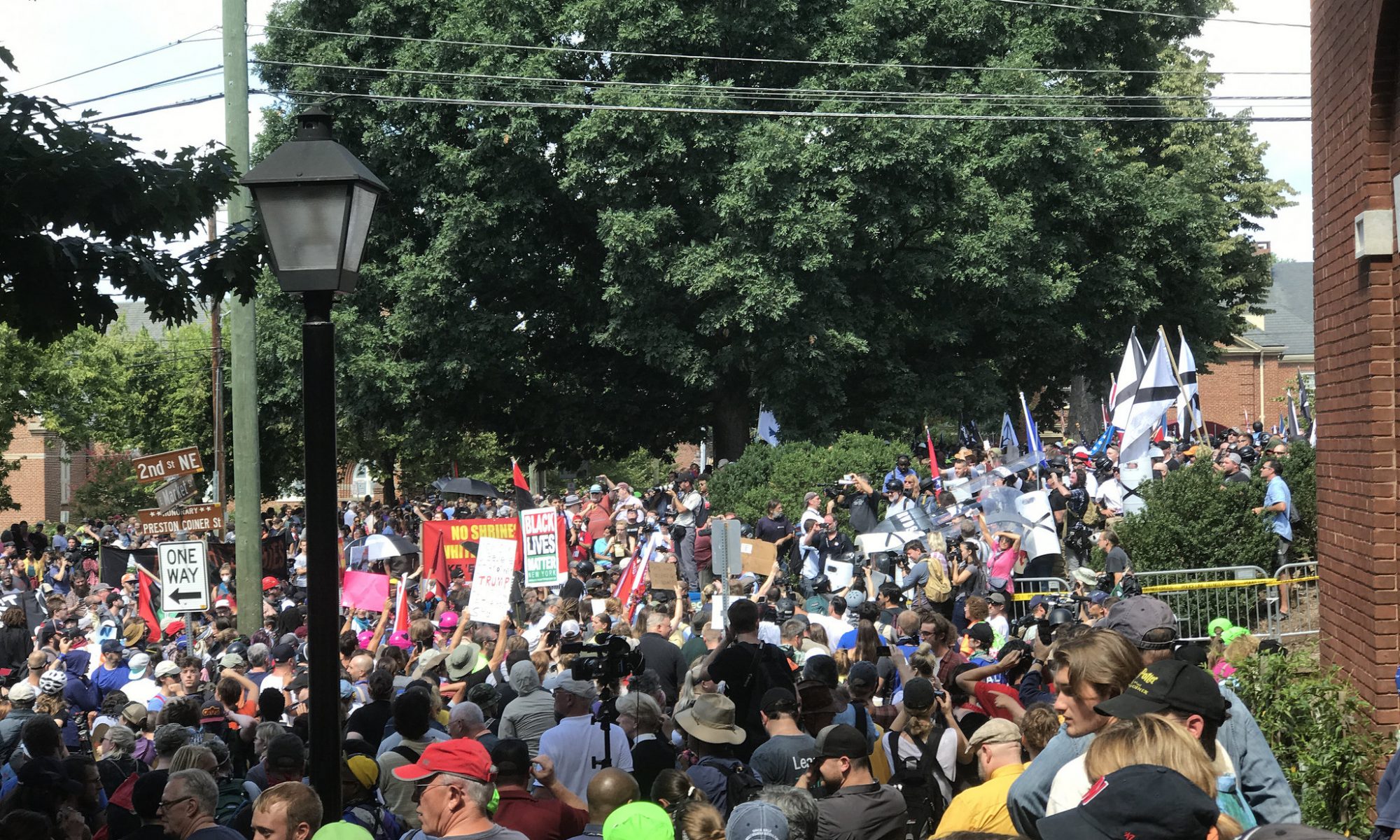 Image of many protesters in Charlottesville
