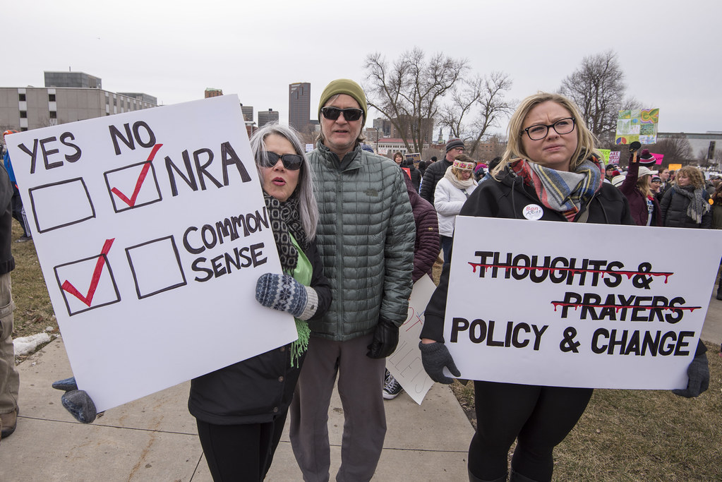 photograph of NRA protesters