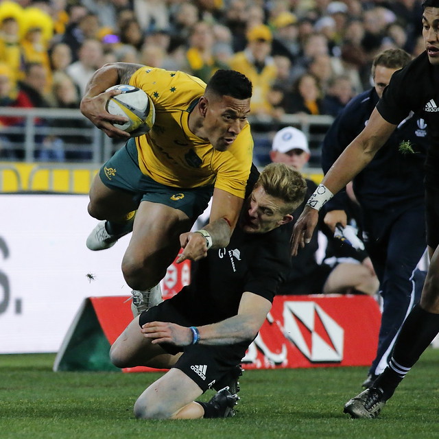photograph of Israel Folau playing rugby