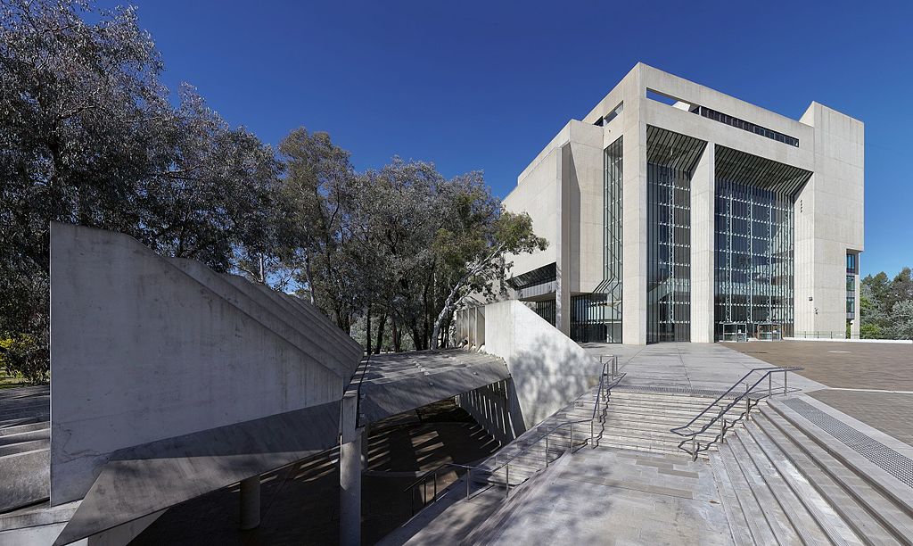 photograph of Australia High Court building