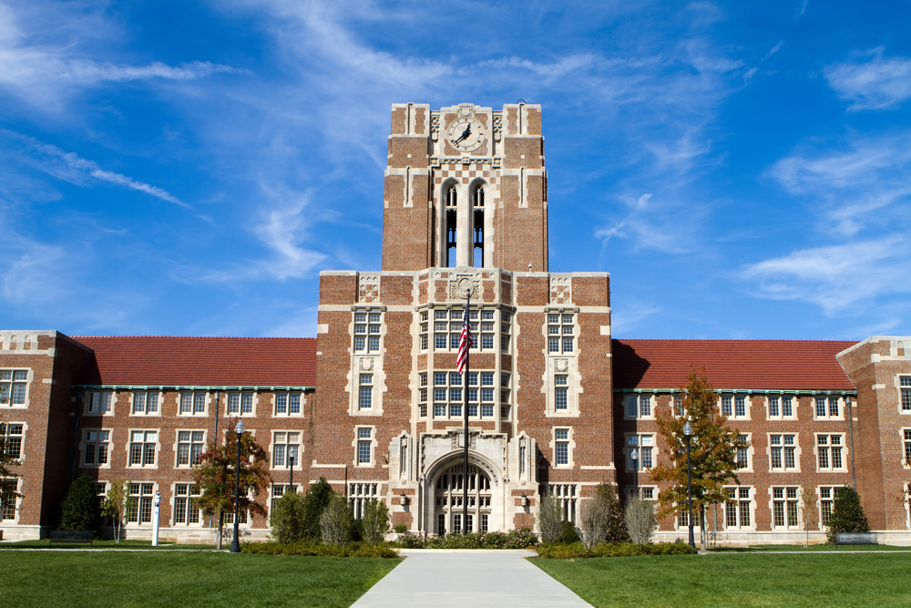 photograph of campus building at the University of Tennessee
