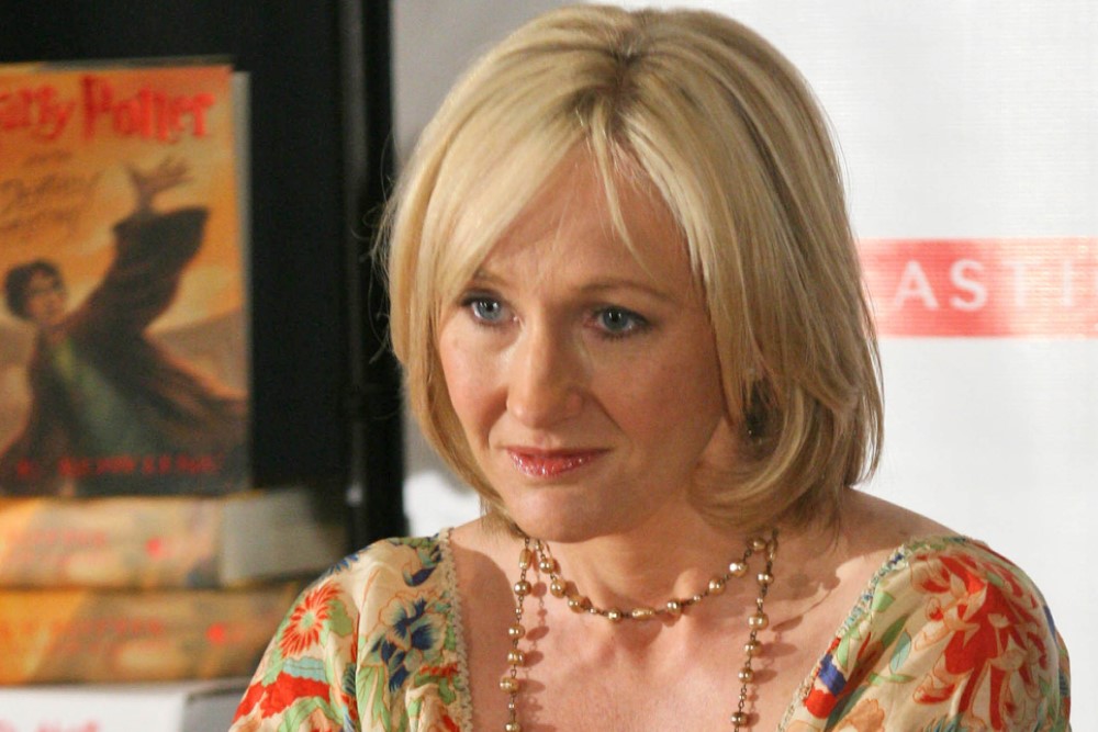 photograph of JK Rowling at book signing for Harry Potter