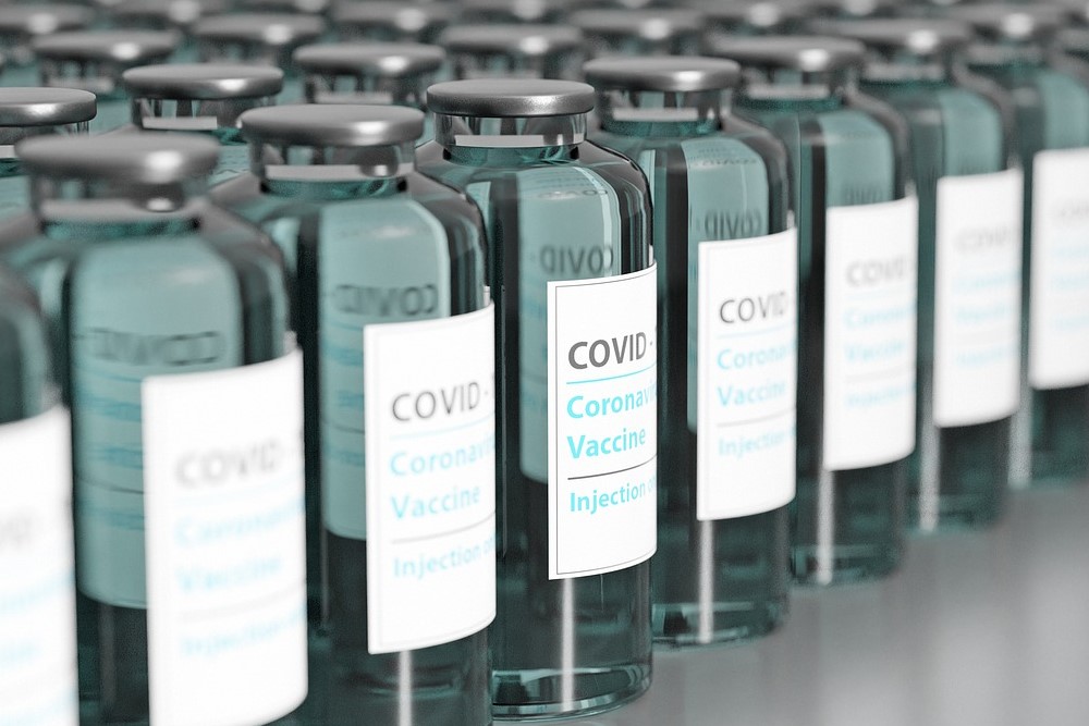 photograph of covid vaccination ampoules