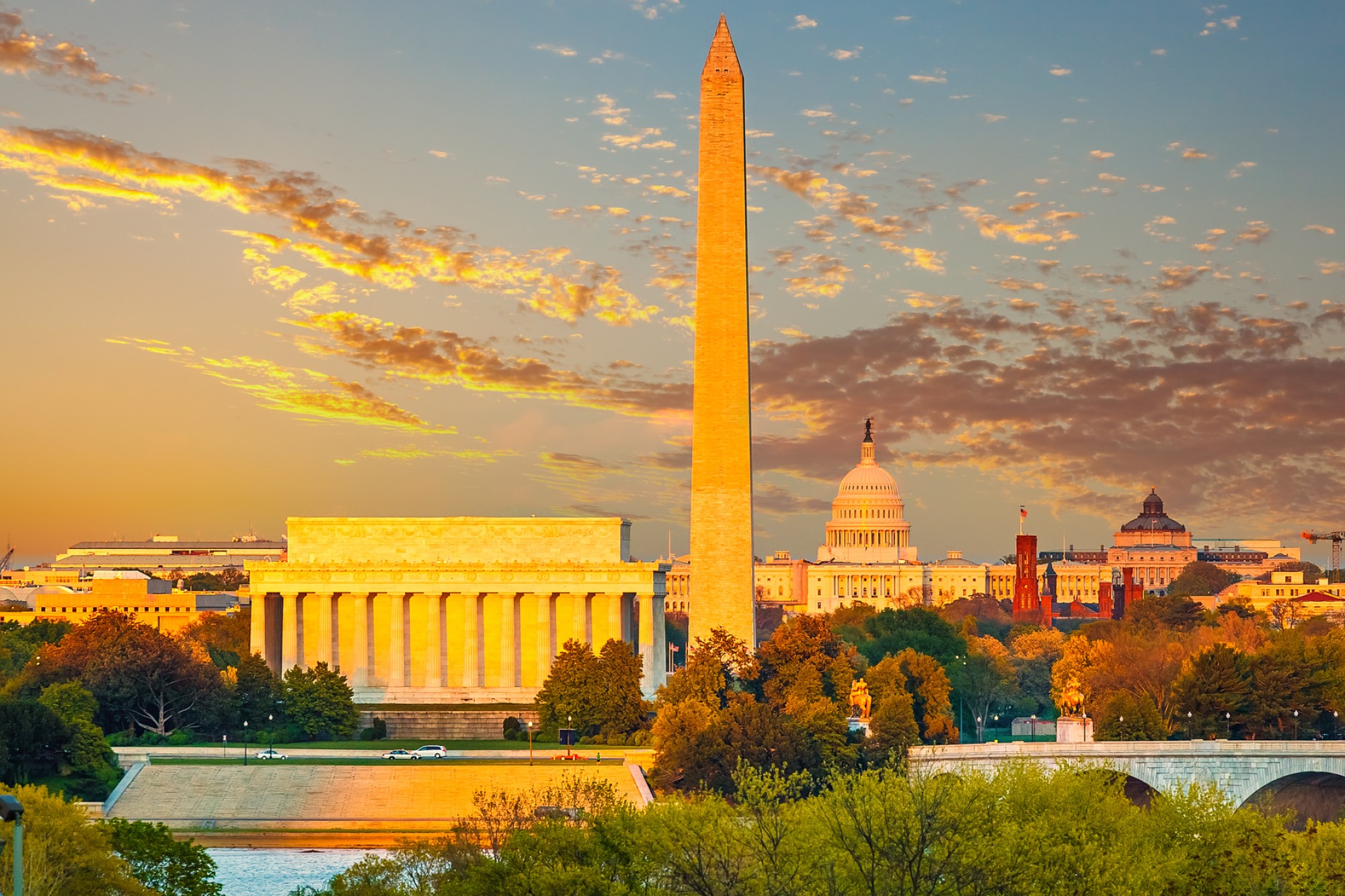 photograph of Capitol building, Washington Monument, and Lincoln Memorial