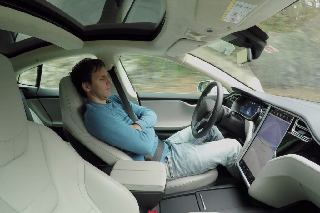 Driving with the Machine SelfDriving Cars, Responsibility, and Moral