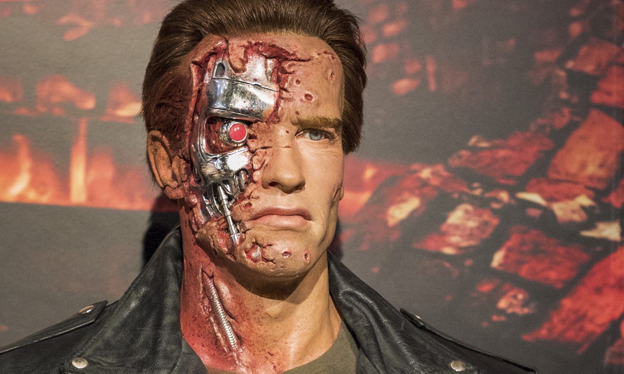 photograph of Arnold Schwarznegger's Terminator wax figure