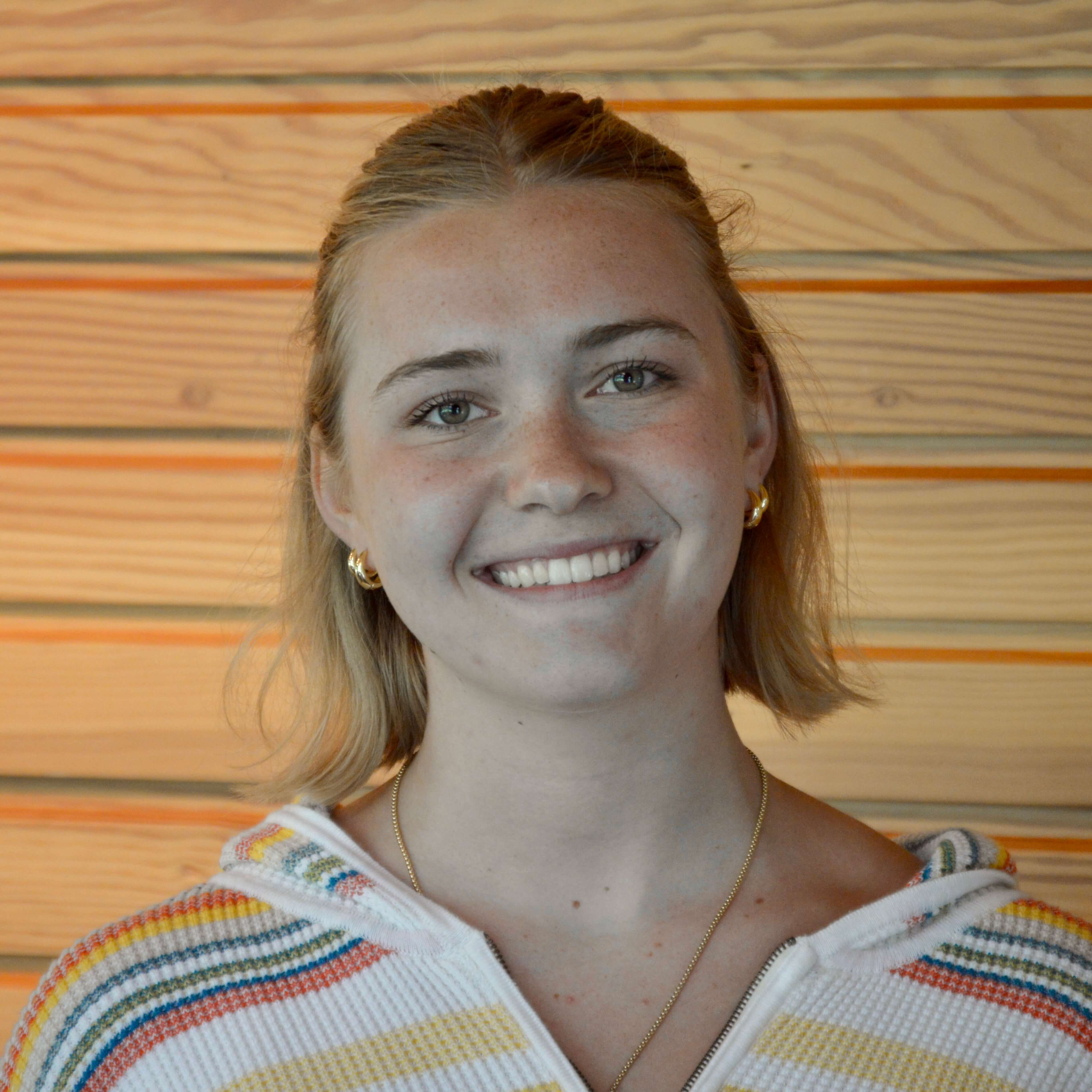 Annika Riepe, Hillman Intern