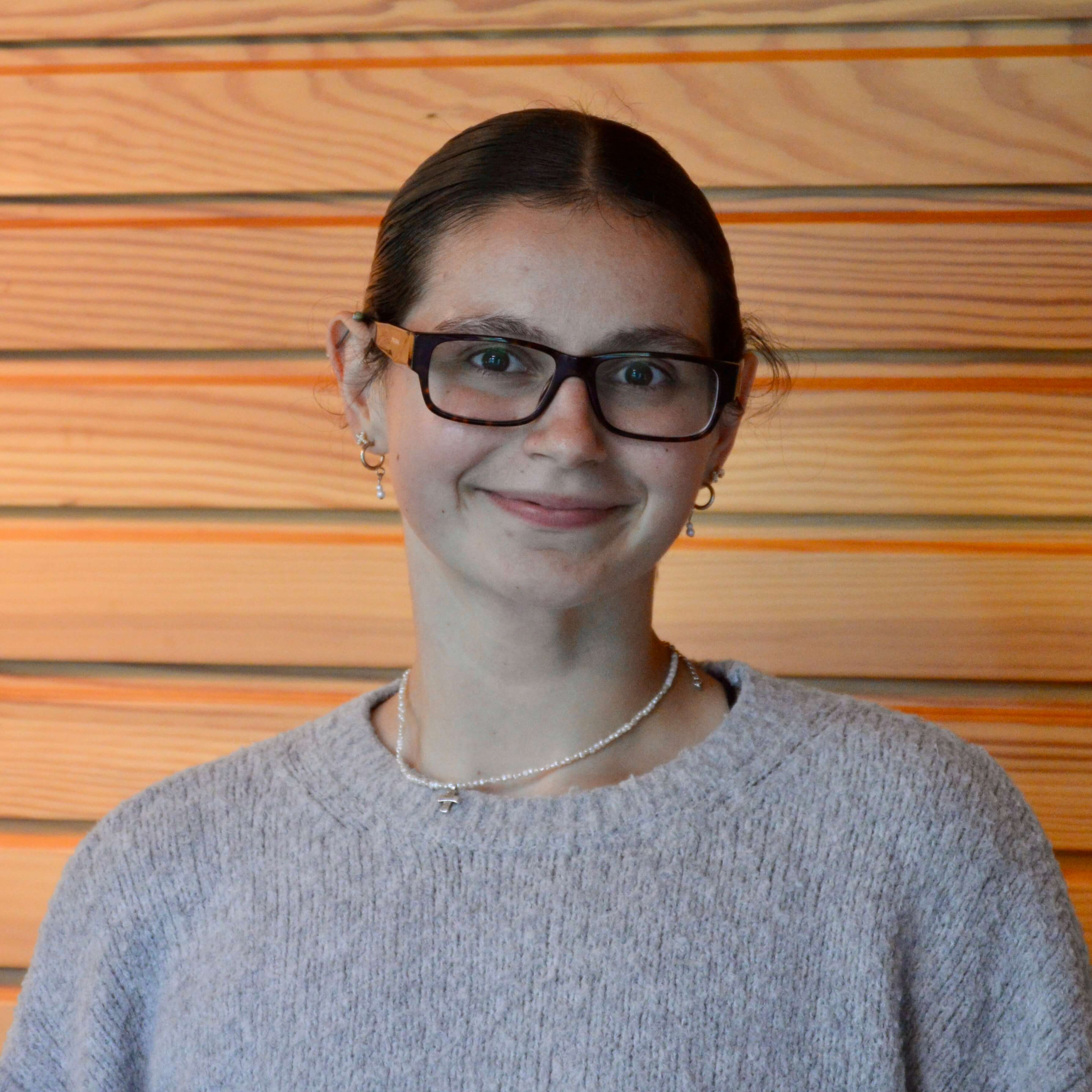 Cora Gibson, Hillman Intern