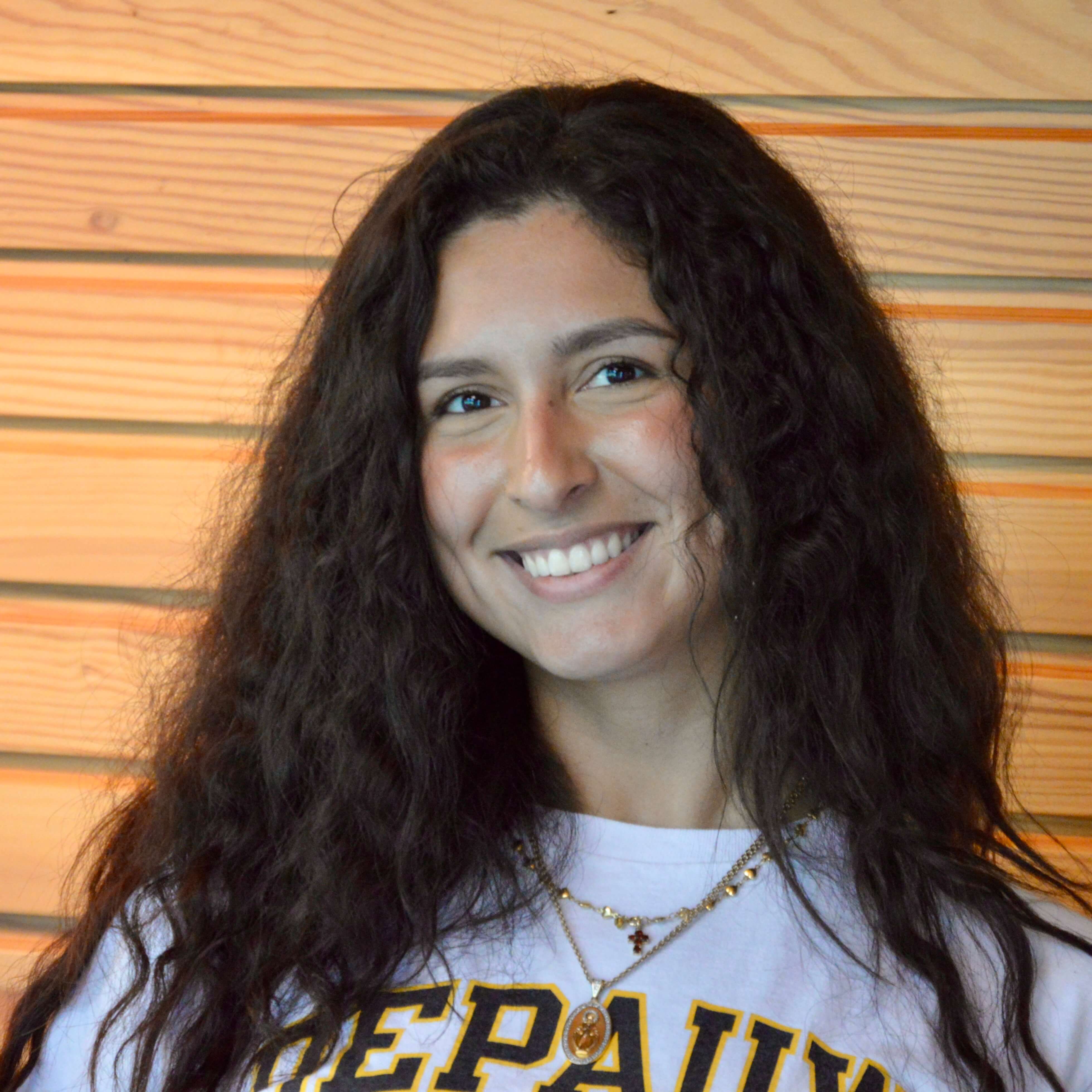 Maria Barrios, Hillman Intern