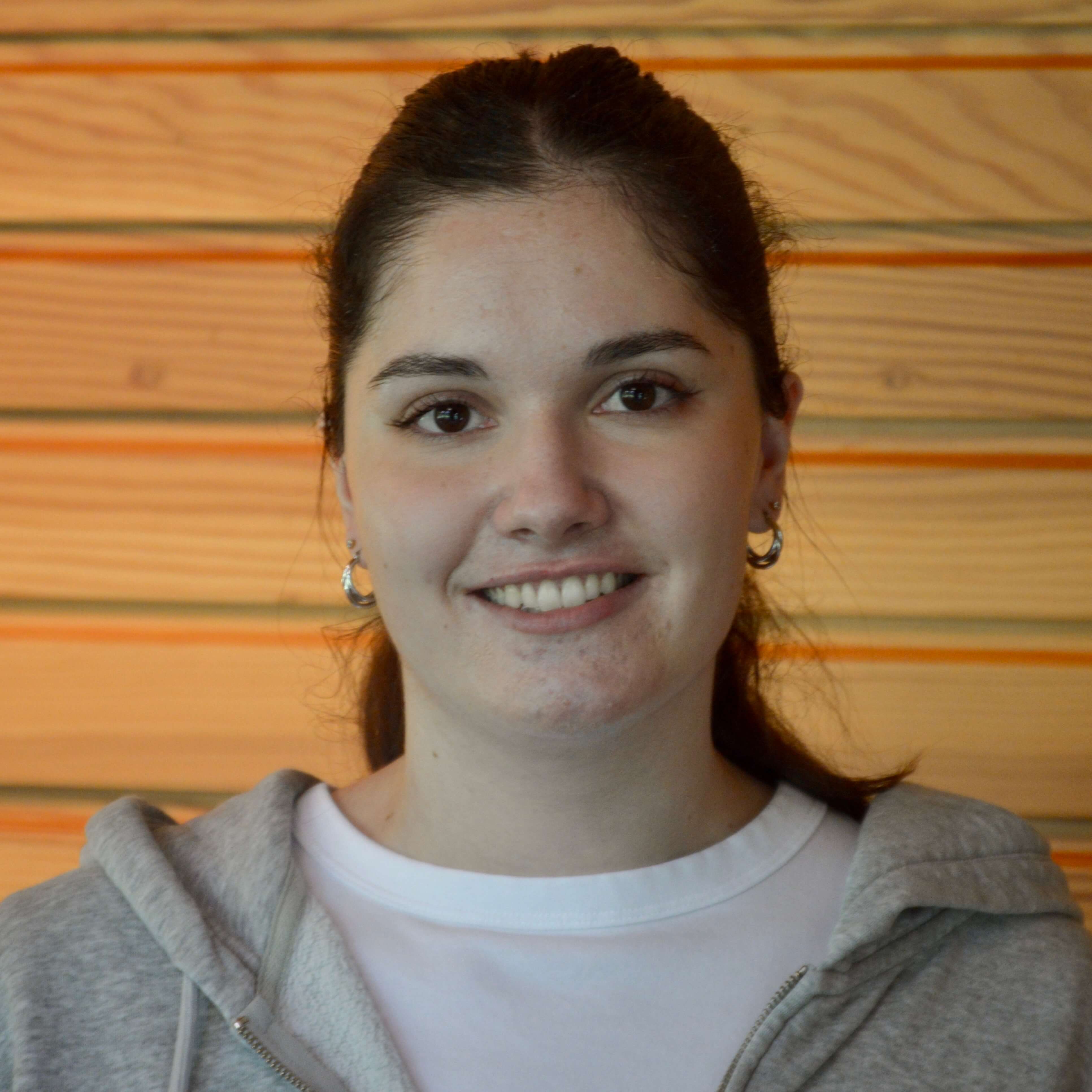 Neli Petric, Hillman Intern